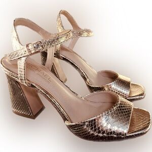 MICHAEL SHANNON Gold Scale Buckle Closure Women’s Sz. 8 Homecoming Prom Dance